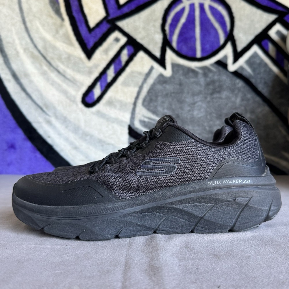 Size 9.5 - Skechers D'LUX WALKER 2.0 Men's Black Extra Wide Memory Foam Sneakers